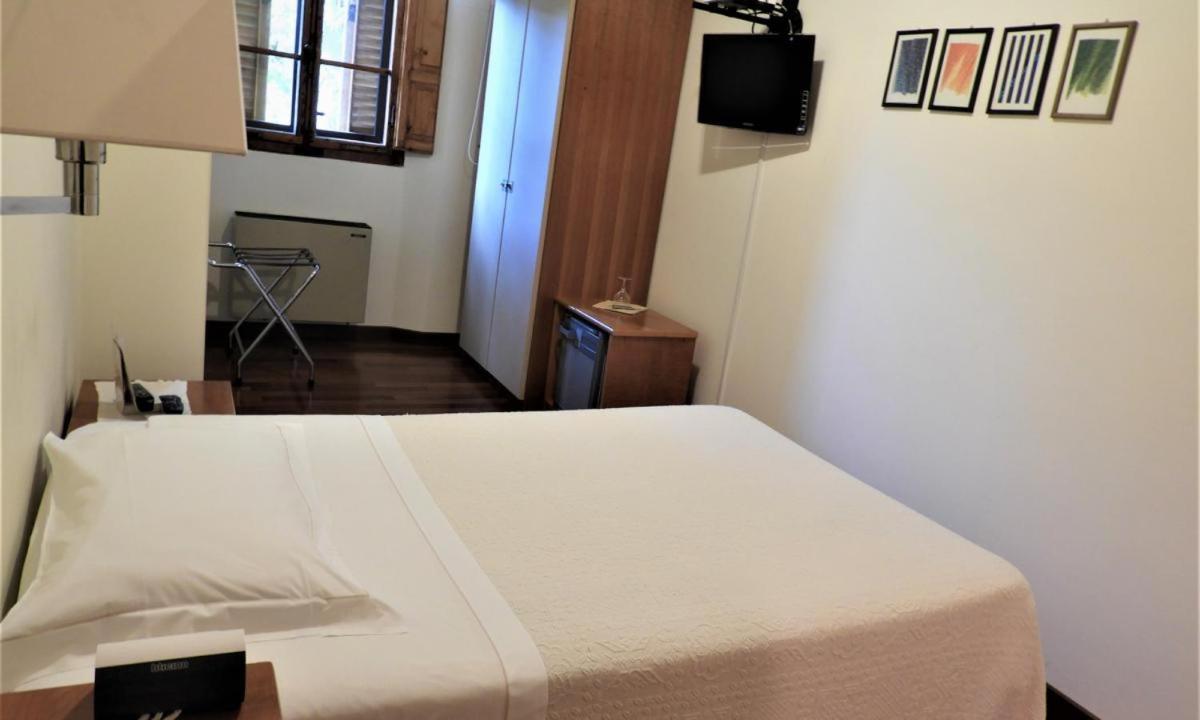 Single Room,1705591821:JPEG